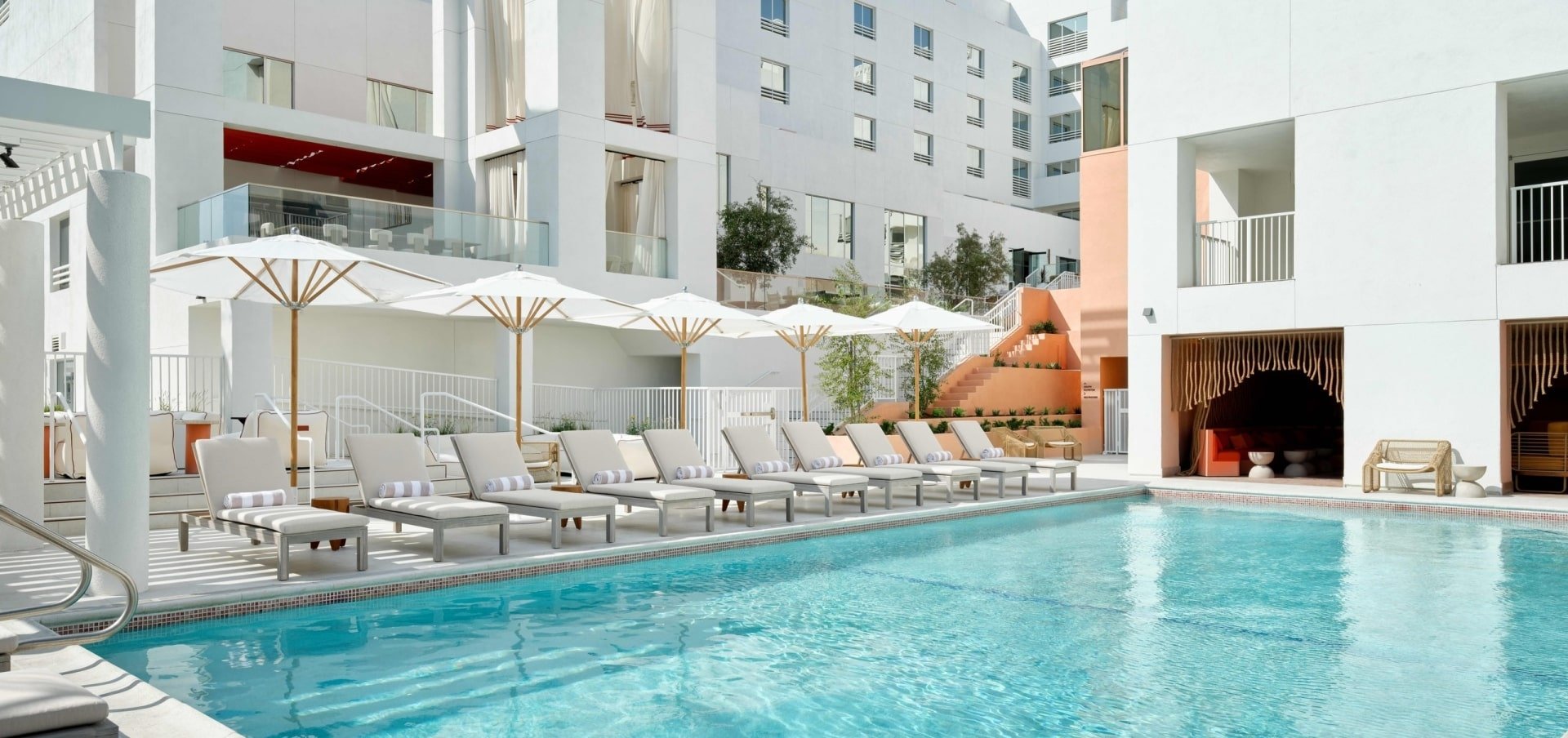 Sandbourne Santa Monica pool